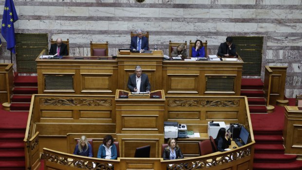Βουλή: «Όχι» στην άρση ασυλίας Κουτσούμπα για τα οικονομικά του ΚΚΕ – «Ναι» στην άρση του Δημήτρη Μάντζου