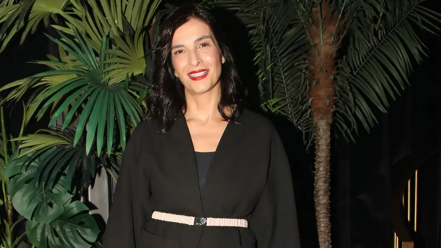 «Βρίσκω απελευθερωτικό να μην πηγαίνω στο κομμωτήριο κάθε 20 μέρες»