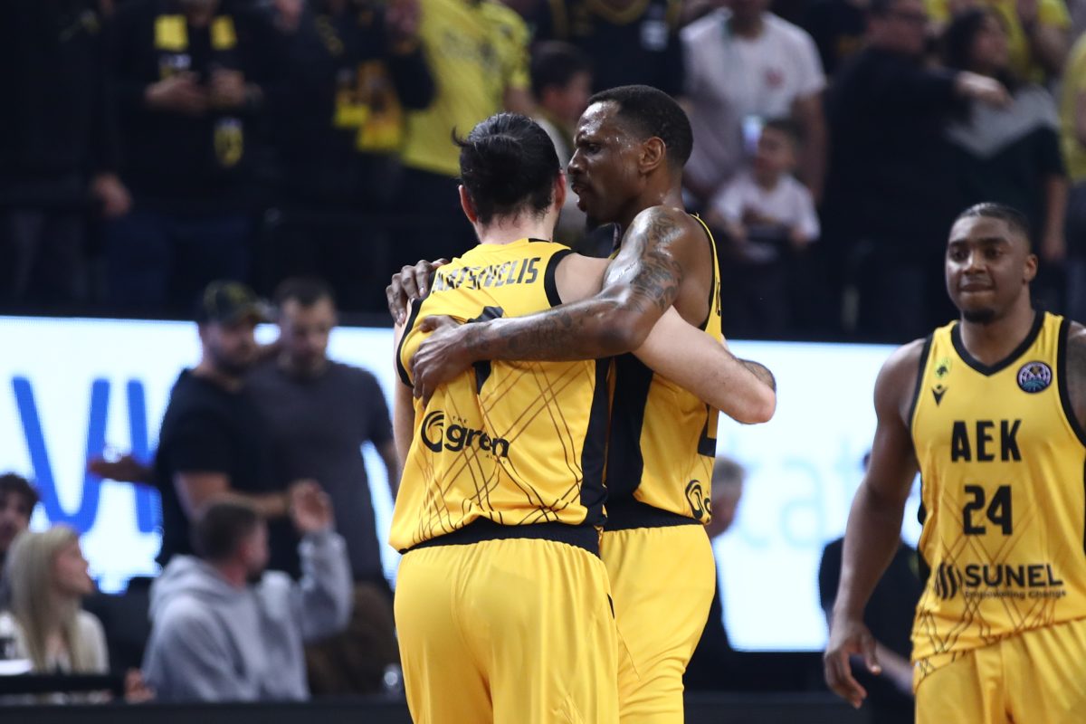 Basketball Champions League: Έδειξε ψυχή και προκρίθηκε στο φάιναλ φορ η ΑΕΚ – Κέρδισε 72-67 την Μπανταλόνα