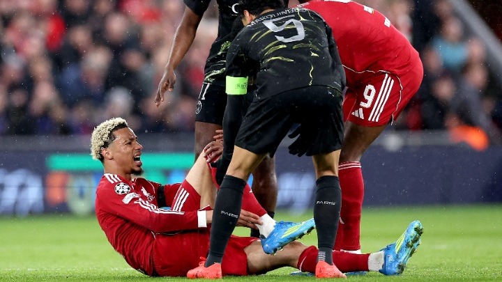 Λίβερπουλ: Επιβεβαίωσε τον τραυματισμό του Εκιτικέ