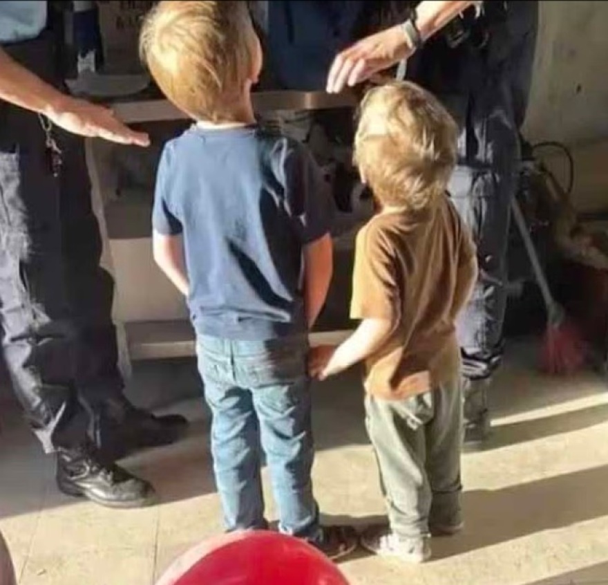 Για πρώτη φορά μίλησε ο βιολογικός πατέρας των παιδιών που εγκαταλείφθηκαν σε δάσος στην Πορτογαλία