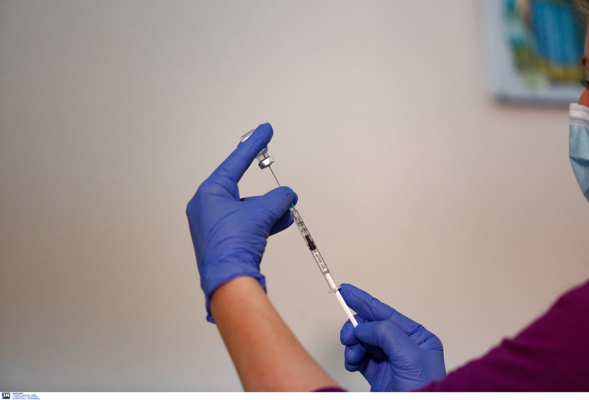Ebola: Ο Παγκόσμιος Οργανισμός Υγείας εξετάζει υποψήφια εμβόλια για την ανάσχεση της επιδημίας