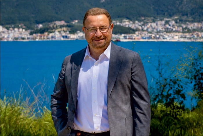 Όταν η πολιτική σύγκρουση επιστρέφει στην ουσία: Το άρθρο του Σωτήρη Γιάκη που άνοιξε συζήτηση στη Θεσπρωτία