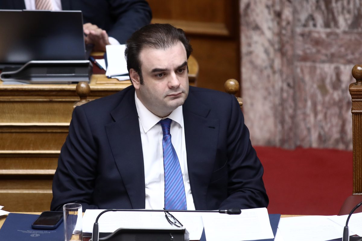 Πιερρακάκης: «Πέρα από την απόφαση του Αρείου Πάγου η κυβέρνηση» – Αναδρομική ελάφρυνση για 100.000 δανειολήπτες του νόμου Κατσέλη