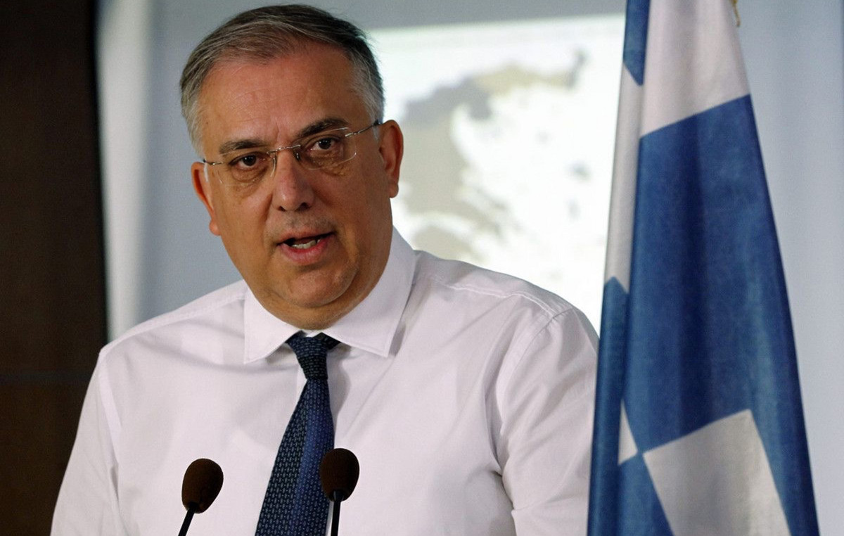 Θεοδωρικάκος: Συνεχείς παρεμβάσεις για τη στήριξη των πολιτών και των νοικοκυριών