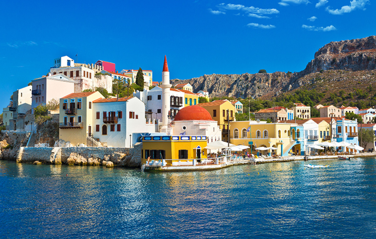 Σύλληψη αγροτικού γιατρού στο Καστελόριζο μετά από επεισόδιο με υπάλληλο του Δήμου – Η παρέμβαση Γεωργιάδη και η απάντηση του δημάρχου