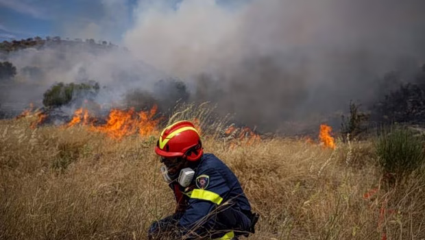 Σε «κίτρινο» συναγερμό την Πέμπτη 20 περιοχές για κίνδυνο εκδήλωσης πυρκαγιάς