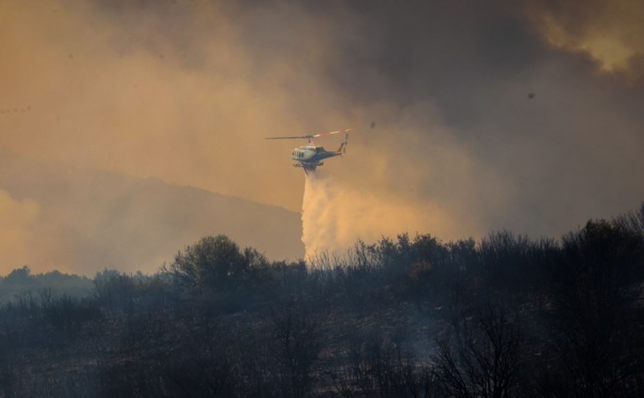 Μπαράζ πυρκαγιών σε όλη τη χώρα: 60 μέτωπα σε ένα 24ωρο