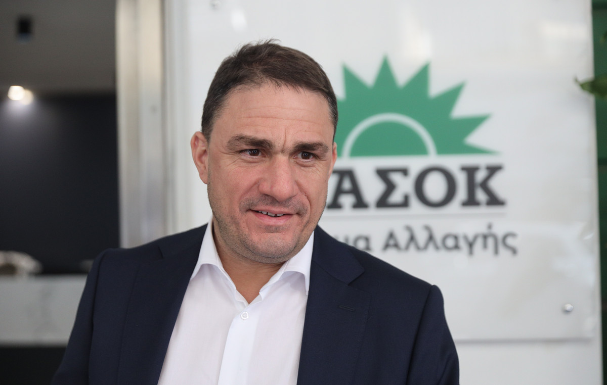 Τσουκαλάς: Παραδοχή Θεοδωρικάκου ότι δεν υπάρχει κατάλογος σταθερών τιμών