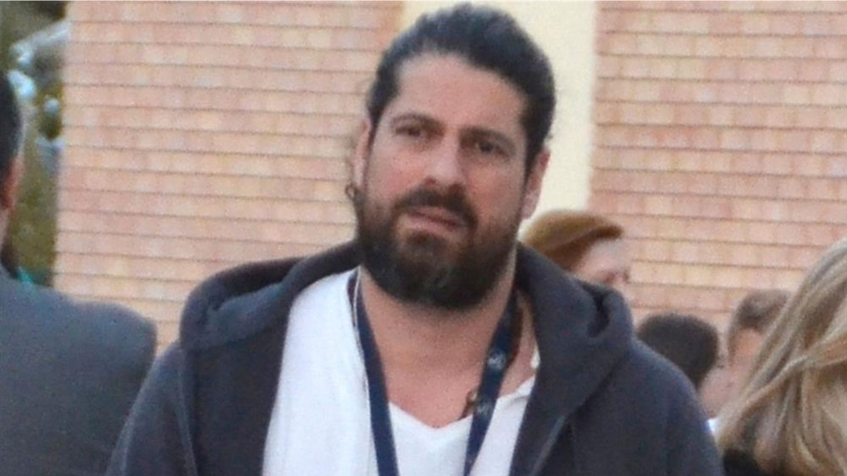 Λορέντζο Καριέρε: Ραγίζει καρδιές ο γιος του, Ρομπέρτο