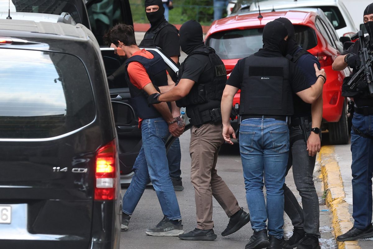 Στην Ευελπίδων οι δύο συλληφθέντες για την υπόθεση του φονικού εμπρησμού στην Marfin