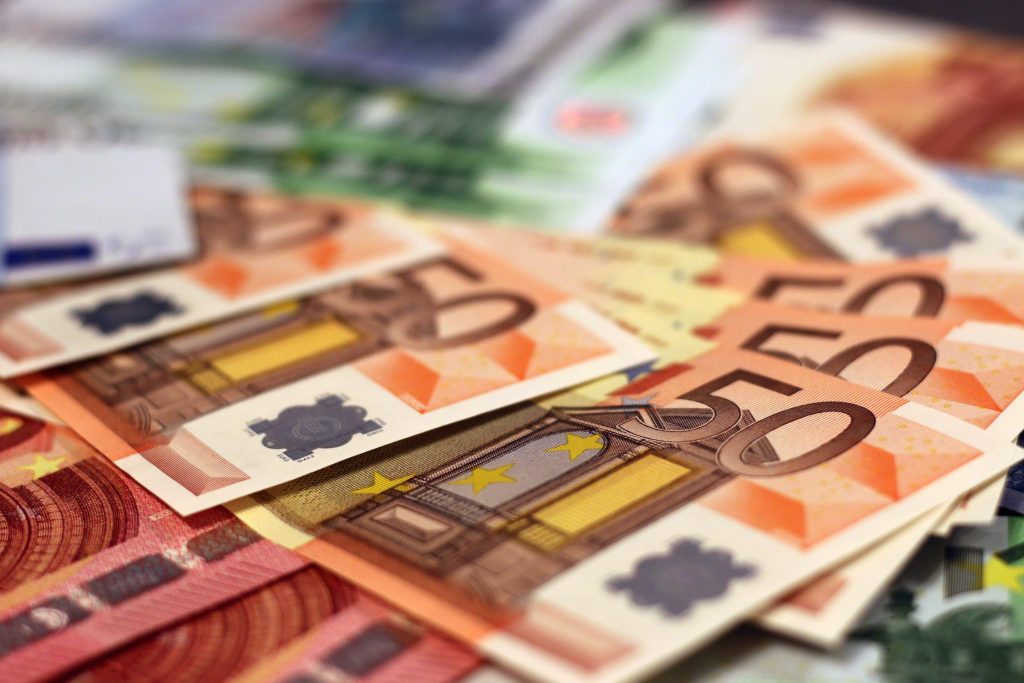Πληρωμές e-ΕΦΚΑ και ΔΥΠΑ: Ποιοι θα δουν χρήματα έως 10 Ιουλίου