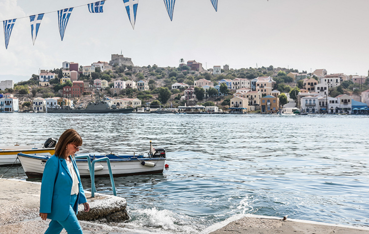 Παρέμβαση της ΠΟΕΔΗΝ μετά τη σύλληψη του αγροτικού γιατρού στο Καστελλόριζο: «Να αποσυρθούν τώρα οι μηνύσεις»