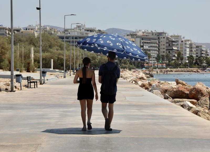 Καιρός: Μέχρι 34℃ σήμερα – Πού θα βρέξει