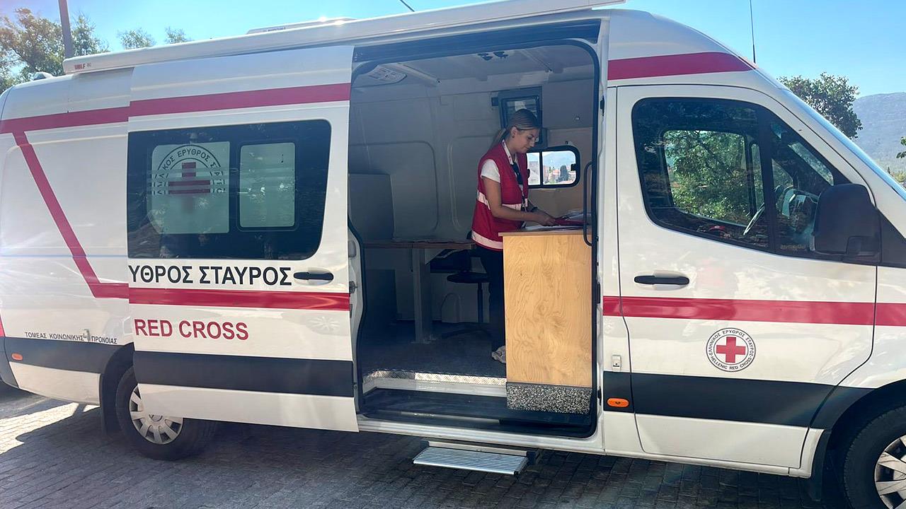 Ενημέρωση των πολιτών για τα μέτρα ασφαλείας μετά την πυρκαγιά στις περιοχές της Δ. Αττικής