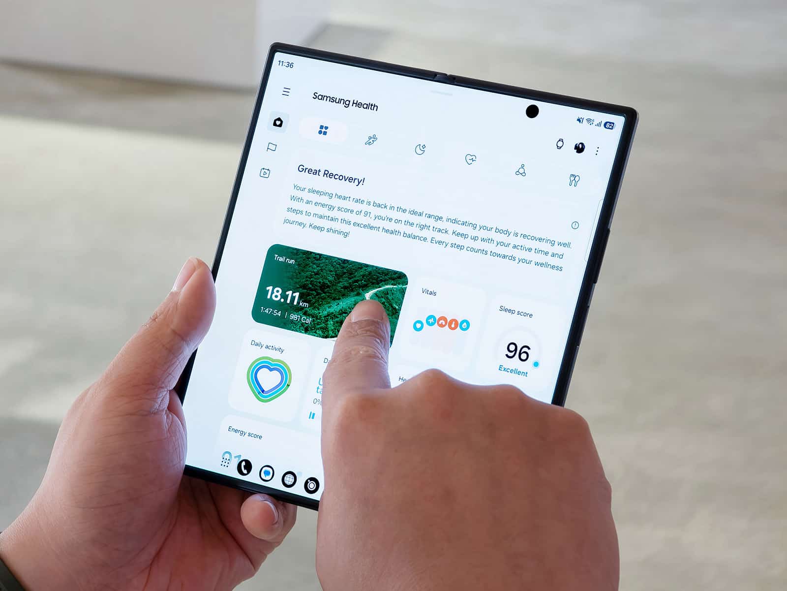 Samsung: Οι “μαλακές” γωνίες στο Z Fold 8 δεν είναι βλάβη
