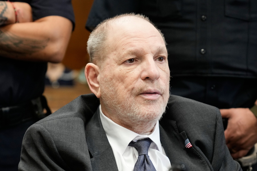 ΗΠΑ: Σε κάθειρξη 15 ετών καταδικάστηκε ο Χάρβεϊ Γουάινστιν για σεξουαλική επίθεση σε βοηθό παραγωγής