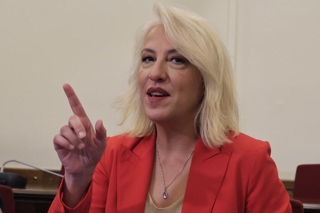 Ρένα Δούρου: Απαιτείται μια δημοκρατική επαναθεμελίωση της Ευρώπης