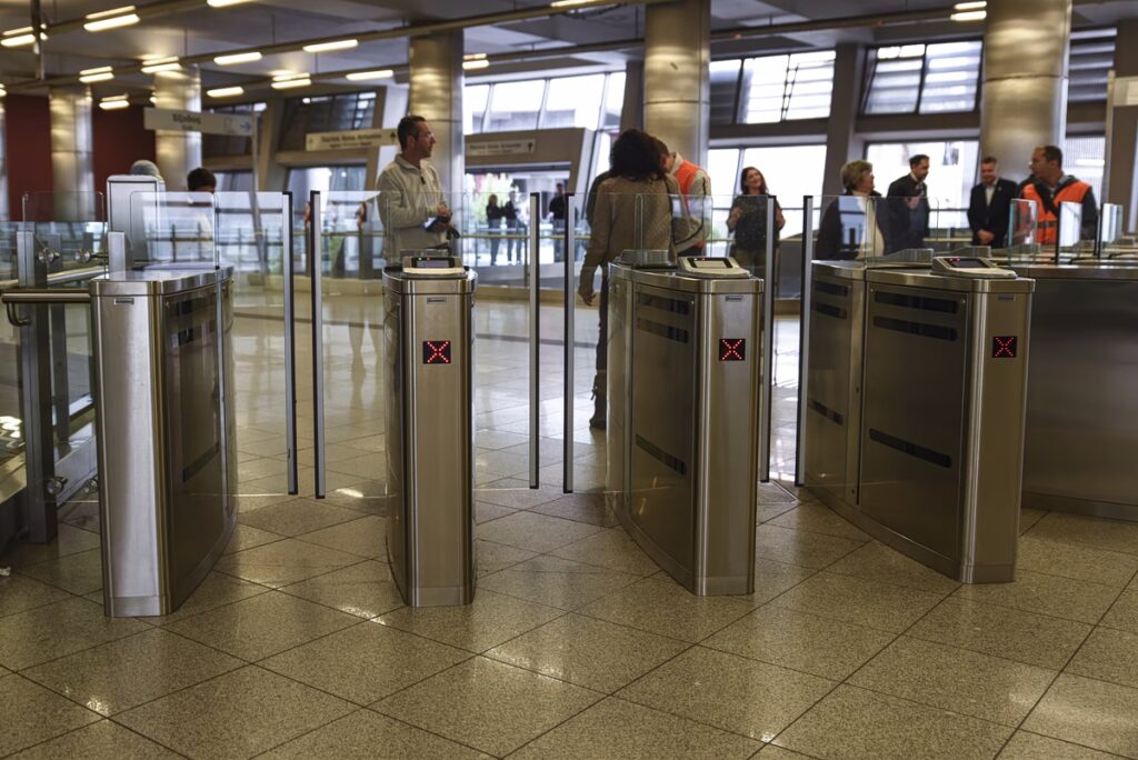 Μετρό: Κλείνουν νωρίτερα τρεις σταθμοί της Γραμμής 3 – Τι αλλάζει στα δρομολόγια