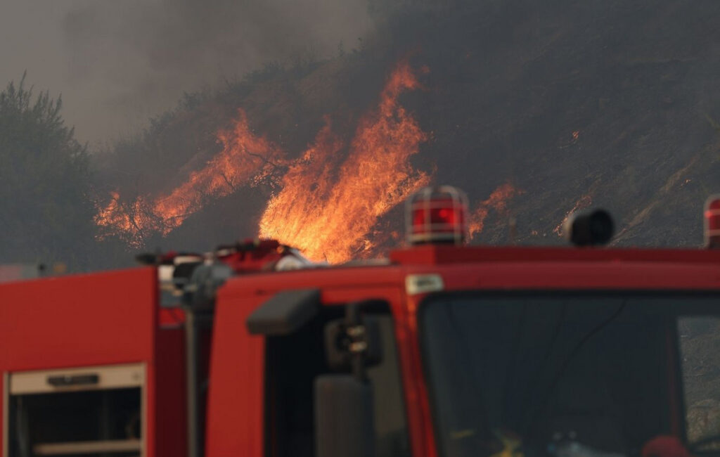 Πυρκαγιά σε χαμηλή βλάστηση στην Καλλονή Λέσβου