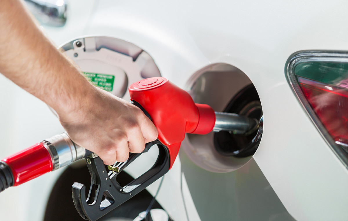 HELLENiQ ENERGY: Παρατείνεται έως και 14 Οκτωβρίου η έκτακτη έκπτωση σε αμόλυβδη βενζίνη και πετρέλαιο κίνησης