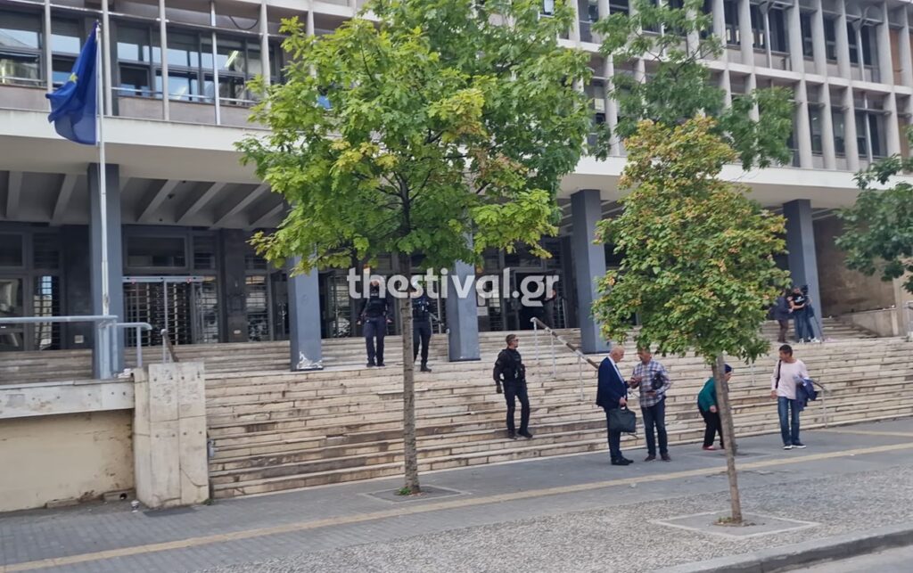 Θεσσαλονίκη: Φάρσα το τηλεφώνημα για βόμβα στο Δικαστικό Μέγαρο