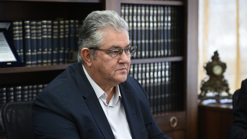 Κουτσούμπας: Η παραπομπή Τριαντόπουλου αποδεικνύει πως η κυβέρνηση προσπαθεί 4 χρόνια να κρύψει τις ευθύνες της