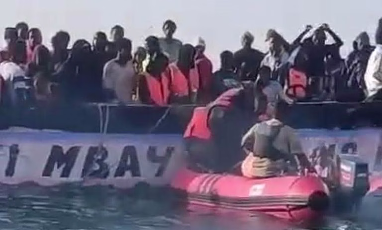 Πάνω από 250 μετανάστες διασώθηκαν ανοικτά της Μαυριτανίας – Σε κατάσταση σοκ οι περισσότεροι