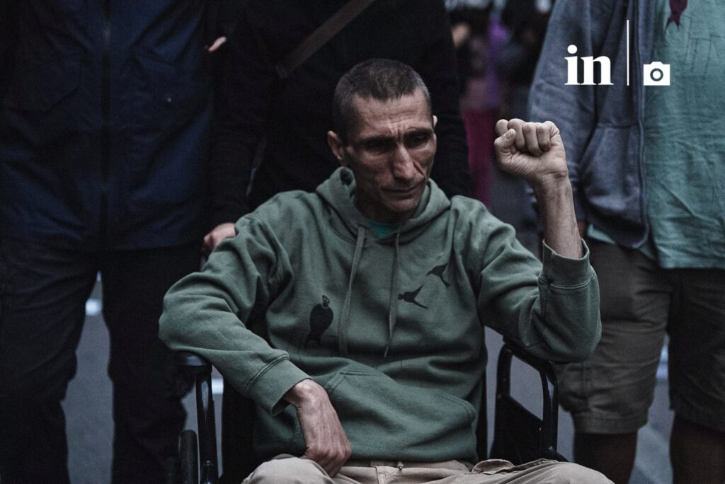 Η επιστροφή του απεργού πείνας Αριστοτέλη Χαντζή πίσω στα Προσφυγικά [βίντεο]