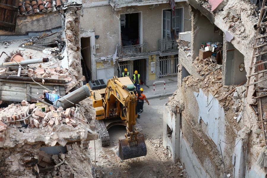 Έκρηξη στην Πλάκα: Τι εξετάζουν οι πραγματογνώμονες για τα αίτια της τραγωδίας