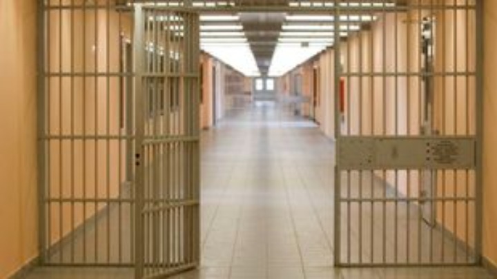 Θεσσαλονίκη: Προφυλακιστέοι οι δύο φερόμενοι ως εγκέφαλοι της οργάνωσης που κατηγορείται για απάτες μέσω εικονικών εταιρειών και «αχυρανθρώπων»
