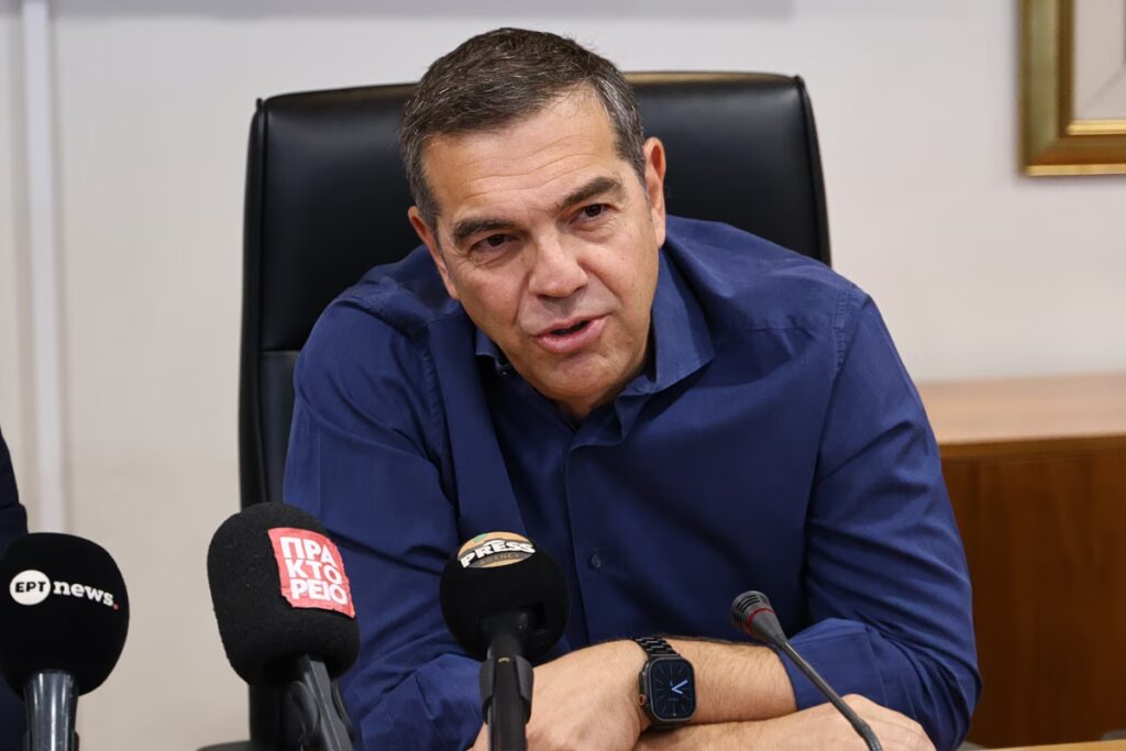 Τσίπρας: Η κυβέρνηση γύρισε την πλάτη στη μικρή επιχείρηση – Στόχος η ανάπτυξη να διαχυθεί στην πραγματική οικονομία, όχι στα χέρια λίγων