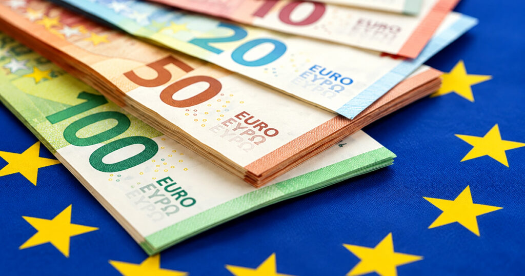 Τι άφησε πίσω του το Ταμείο Ανάκαμψης – Οι αριθμοί που παρουσιάζει ο Σκέρτσος