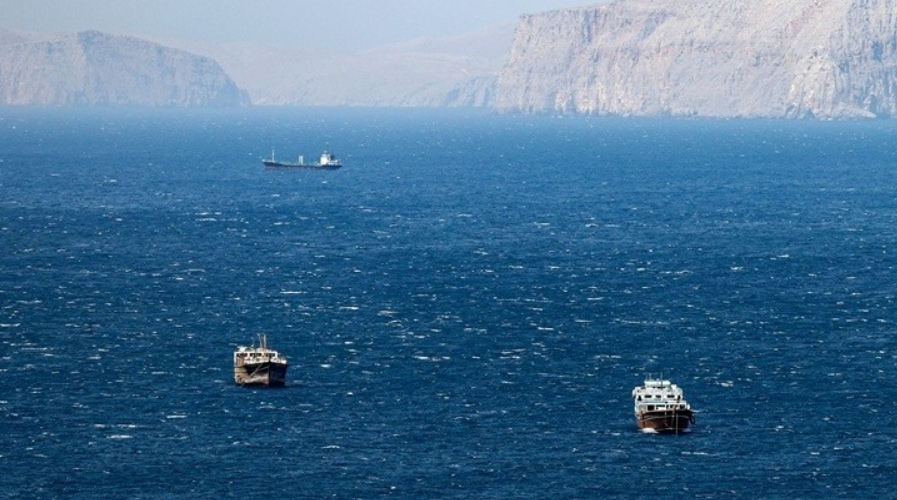 Το Ιράν επιμένει στους όρους που έχει θέσει στις ΗΠΑ για να ξανανοίξουν τα Στενά του Ορμούζ