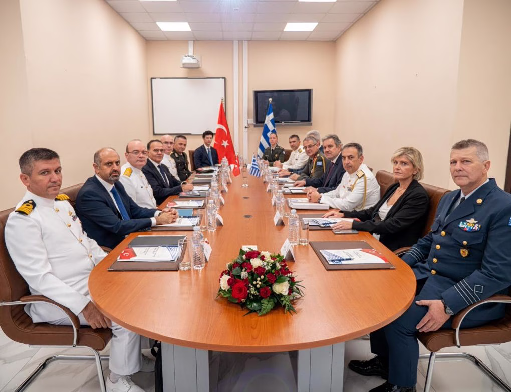 ΜΟΕ: Σε καλό κλίμα, παρά τις τελευταίες εντάσεις, η συνάντηση αντιπροσωπειών Ελλάδας – Τουρκίας στα Χανιά