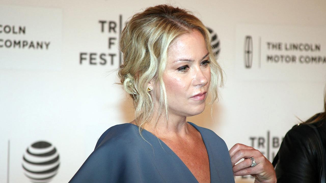 Christina Applegate: Διαγνώστηκε λανθασμένα με σκλήρυνση κατά πλάκας