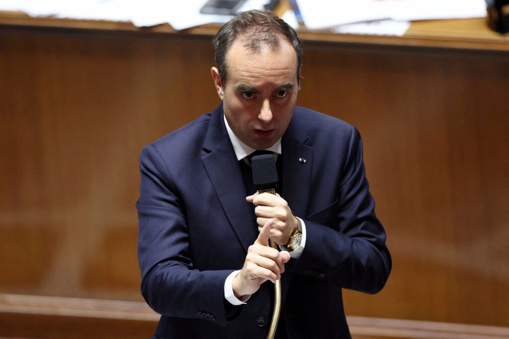 Παρίσι: Απαγόρευση κυκλοφορίας άλλη μία νύχτα – Λεκορνί: H κοινωνική οργή δεν δικαιολογεί λεηλασίες