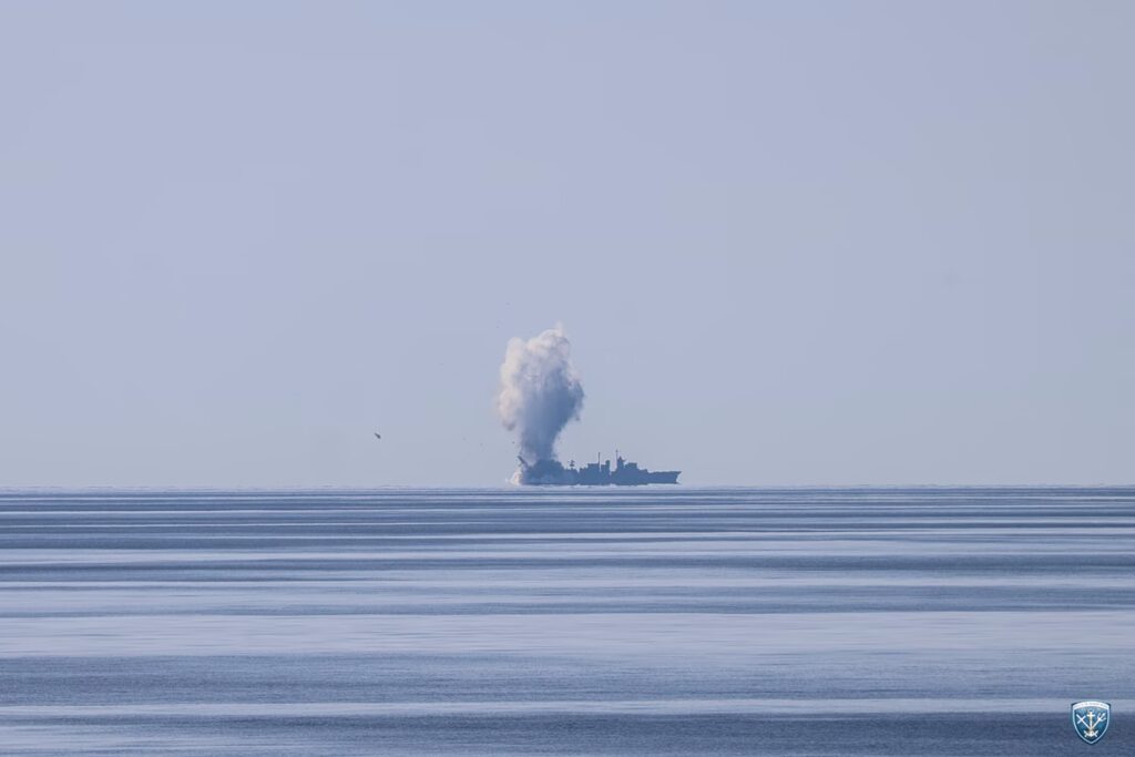 Κοινές βολές SPIKE NLOS από το Πολεμικό Ναυτικό και το Ισραηλινό Ναυτικό υπό το βλέμμα του Χούπη