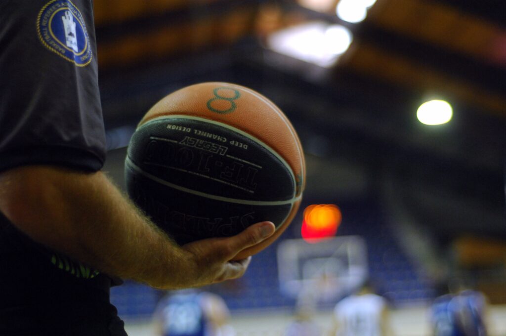 Σάλος για τους στημένους αγώνες σχολικών πρωταθλημάτων – Τι αποκαλύπτει διαιτητής για την εντολή «σκόνη και θρύψαλα»