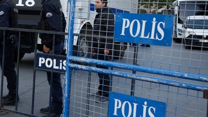 Σκάνδαλο με 131 επενδυτικά ταμεία στην Τουρκία: Προφυλακίστηκαν δύο δημοσιογράφοι – Στο «κάδρο» και υπουργοί