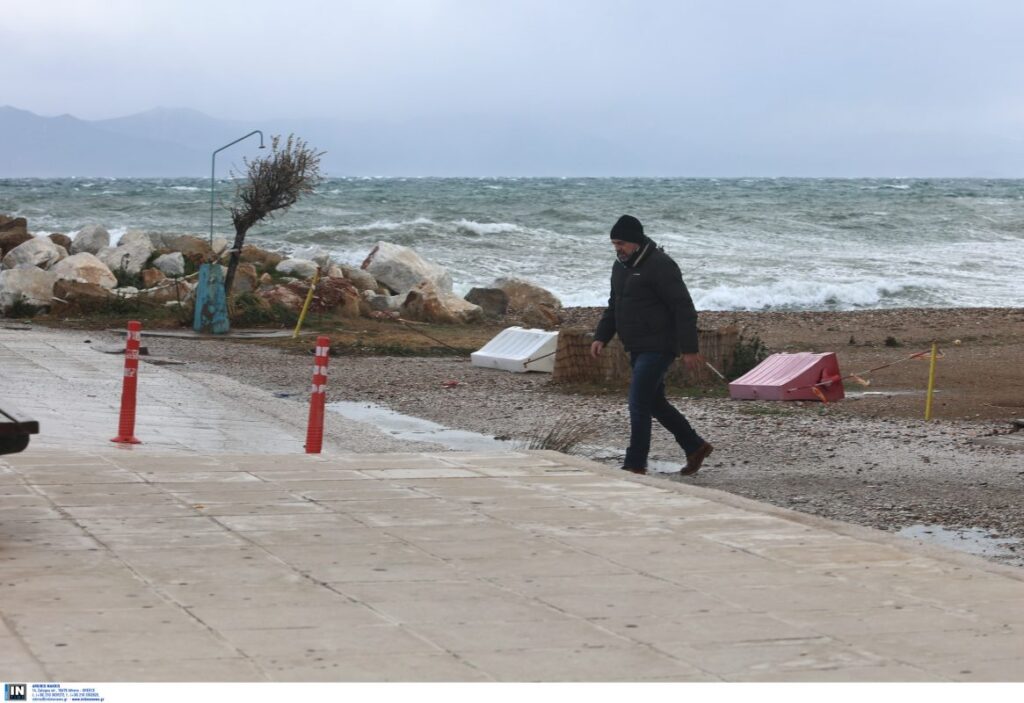 Απαγορευτικό απόπλου σε Πειραιά και Λαύριο – Άνεμοι έως 10 μποφόρ στο Αιγαίο