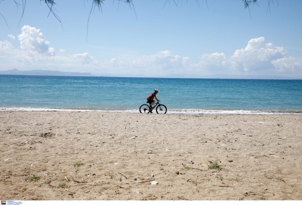 Καιρός: Μέχρι 28°C σήμερα – Πού θα βρέξει