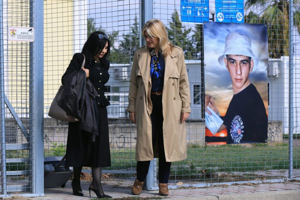 Δίκη για τα Τέμπη: «Έχασα τη μαμά μου και τη φίλη μου» – Συγκλονίζουν οι καταθέσεις συγγενών