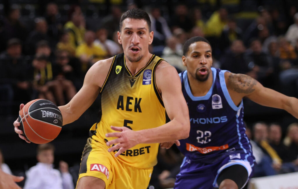 ΑΕΚ – Μύκονος 84-79: Επιστροφή στις νίκες με πρωταγωνιστή Λαρεντζάκη