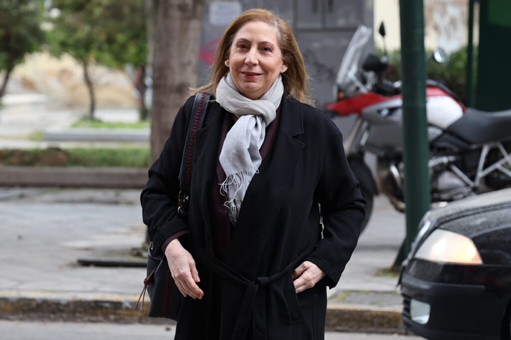 Στην ΕΛΑΣ η Μαριλίζα Ξενογιαννακοπούλου – «Δίνει διέξοδο και ελπίδα»