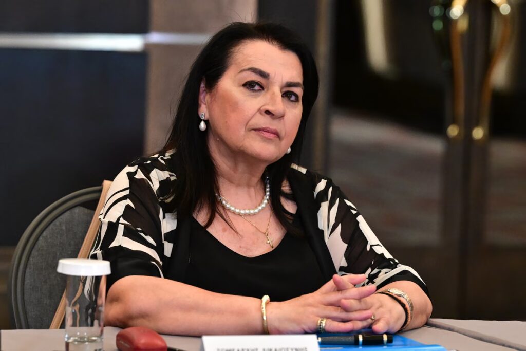 Λεπενιώτη (ΕΛΑΣ): «Να μη μας γίνει κανονικότητα η διαφθορά» – Βολές για τις υποκλοπές και το ευρωπαϊκό «χαστούκι»