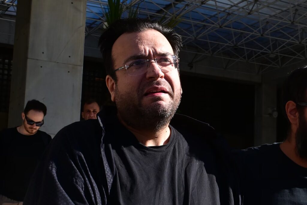 Φίλιππος Καμπούρης: Τα έργα και οι ημέρες του «βασιλιά της Trash TV»