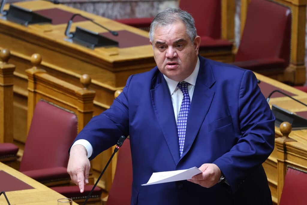 Βασίλης Σπανάκης: Αυξήθηκαν οι δαπάνες του ΥΠΕΣ για τις μεταφορές μαθητών το 2026»