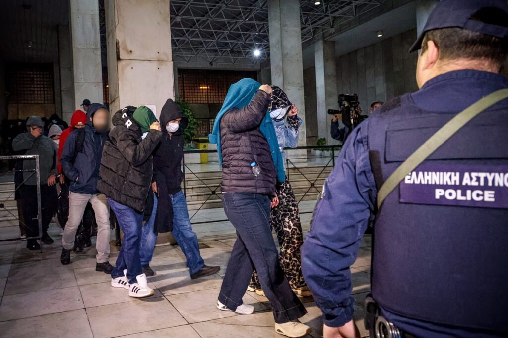Υπόθεση «Χωριάτικο»: Απολογούνται σήμερα οι πρώτοι 30 κατηγορούμενοι
