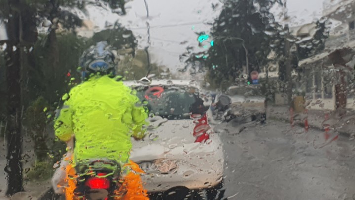 Ρόδος: Ήχησε το 112 για τα έντονα καιρικά φαινόμενα